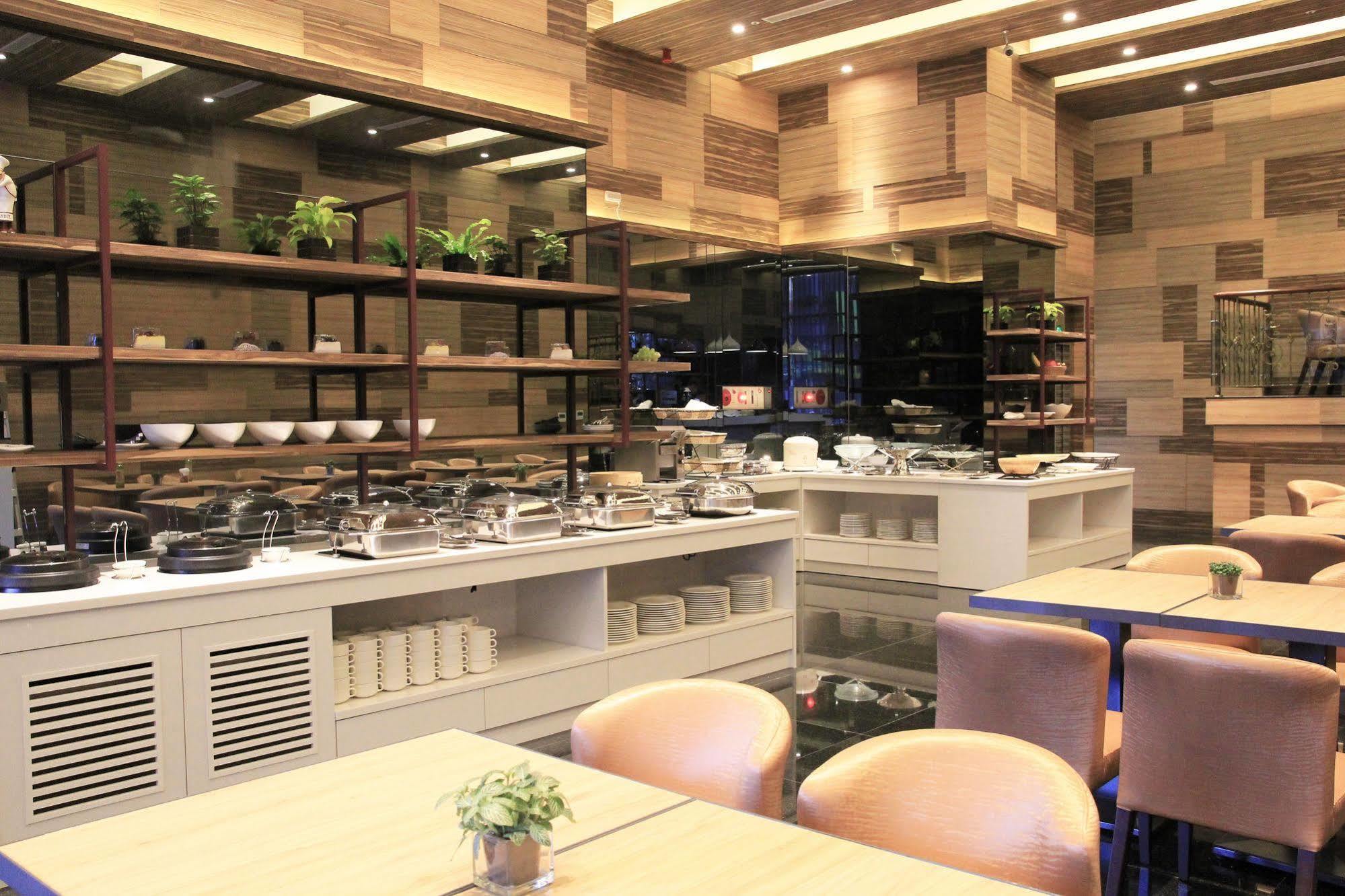 Capital Hotel Songshan Тайпей Екстериор снимка