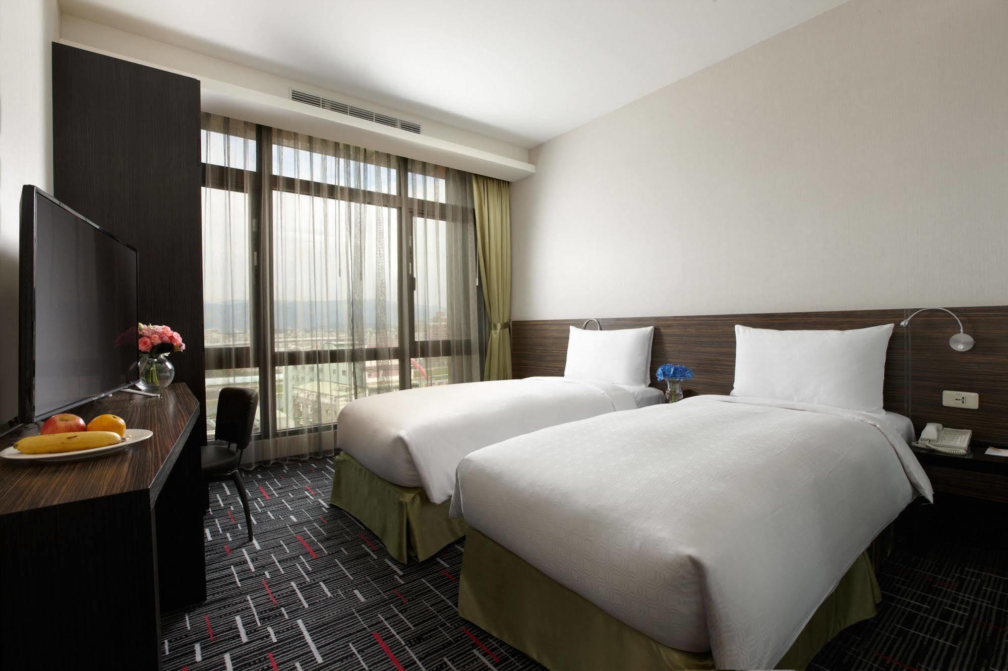 Capital Hotel Songshan Тайпей Екстериор снимка