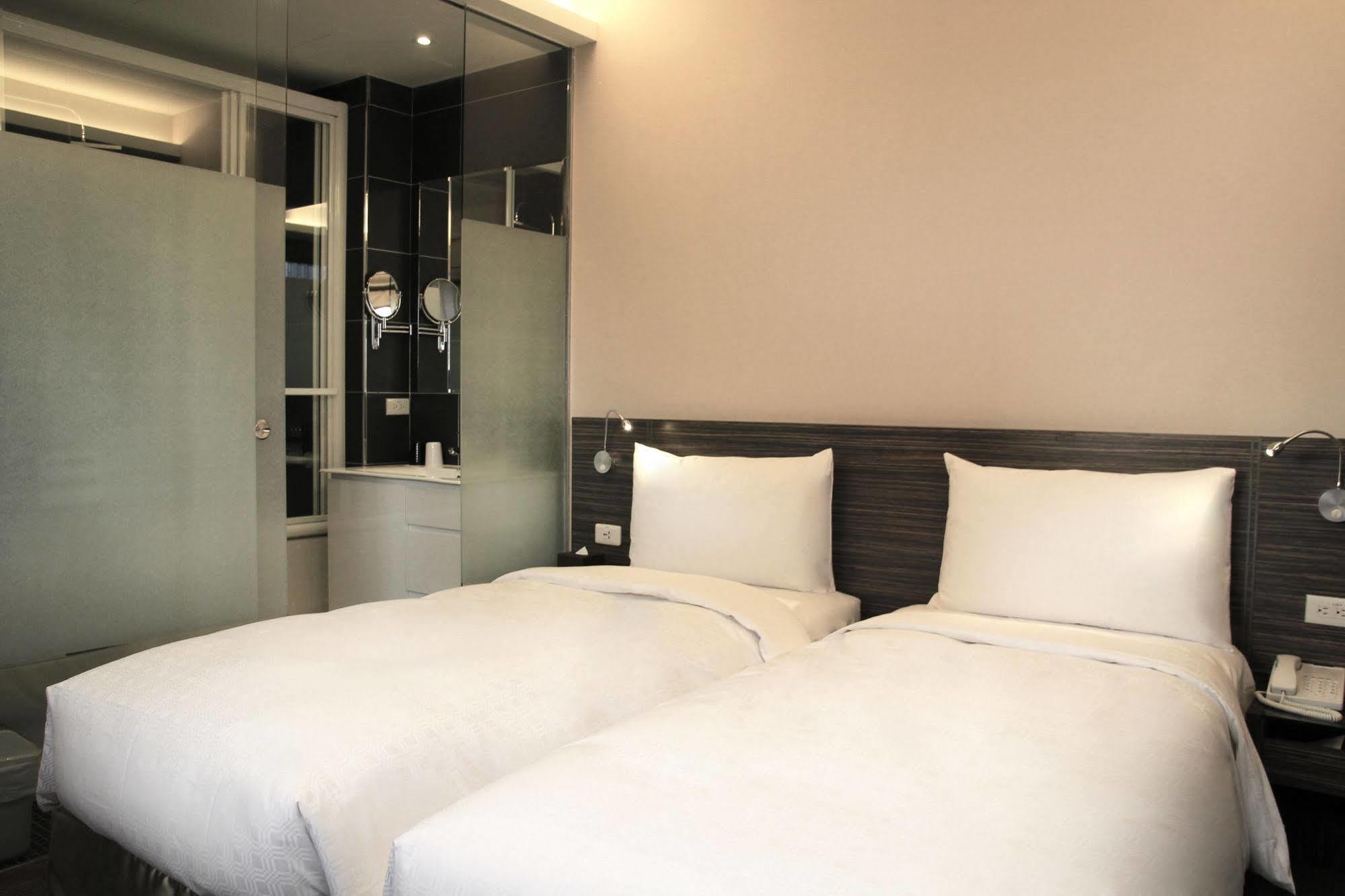 Capital Hotel Songshan Тайпей Екстериор снимка