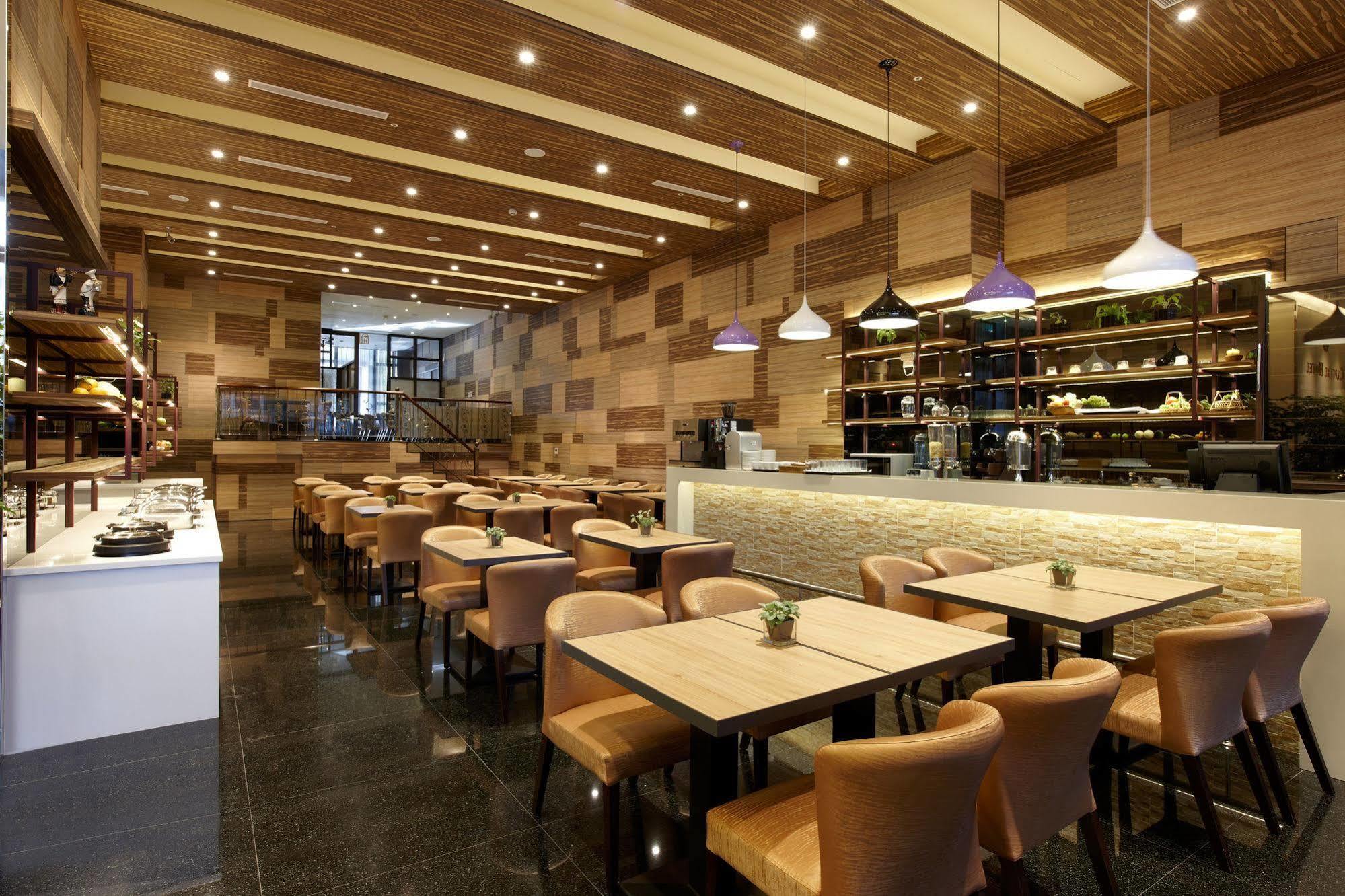 Capital Hotel Songshan Тайпей Екстериор снимка