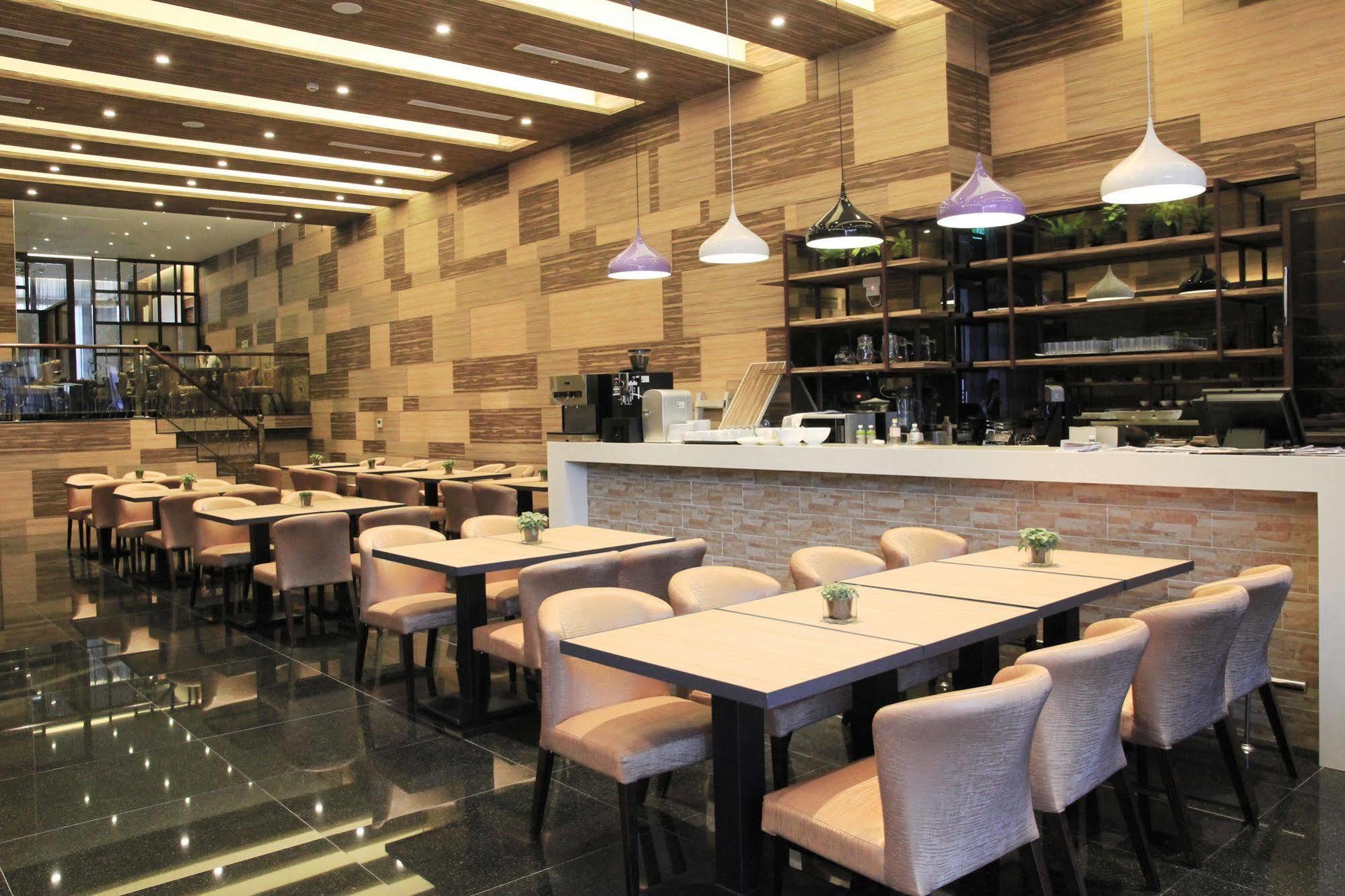 Capital Hotel Songshan Тайпей Екстериор снимка